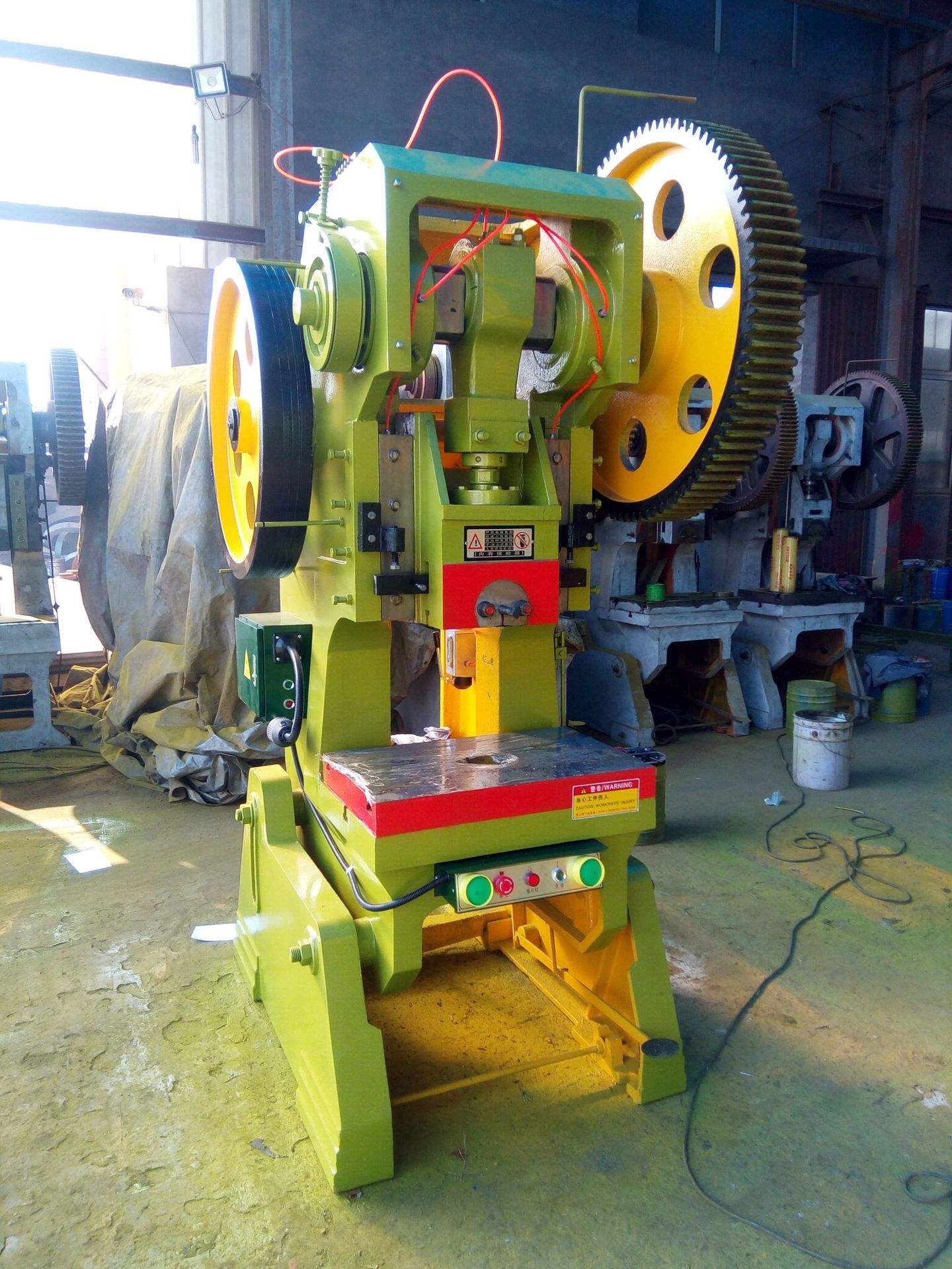 淄博63噸普通沖床 開式可傾沖床壓力機 通用性強 操作安全方便